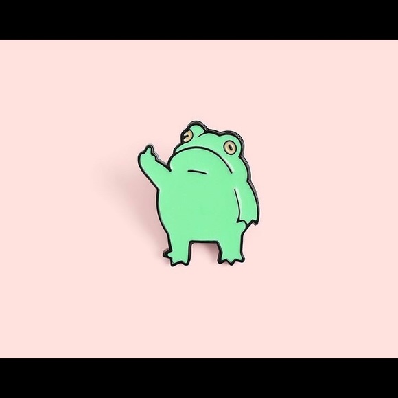 💛 FROG PRINCE WITH AN ATTITUDE ENAMEL BROOCH PIN - Picture 3 of 7